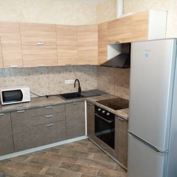 Сдается 1-комнатная квартира, 43 м²