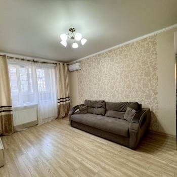 Сдается 1-комнатная квартира, 40 м²