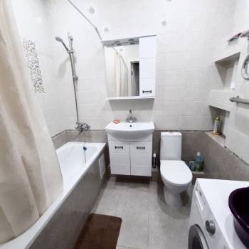 Сдается 1-комнатная квартира, 40 м²