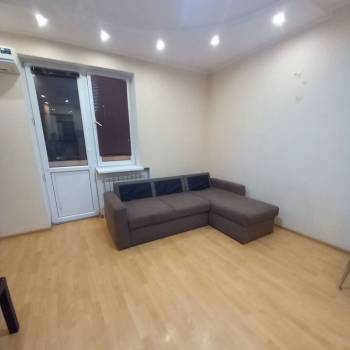 Сдается 1-комнатная квартира, 50 м²