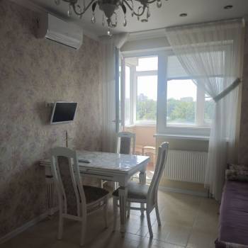 Сдается 2-х комнатная квартира, 65 м²
