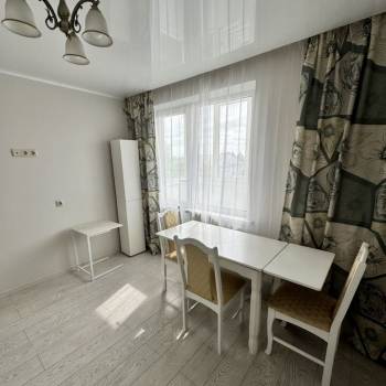 Продается 1-комнатная квартира, 38,2 м²