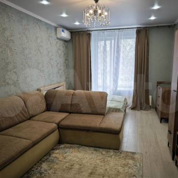 Сдается 1-комнатная квартира, 43 м²