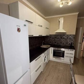 Сдается 1-комнатная квартира, 40 м²