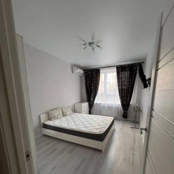 Сдается 1-комнатная квартира, 39 м²