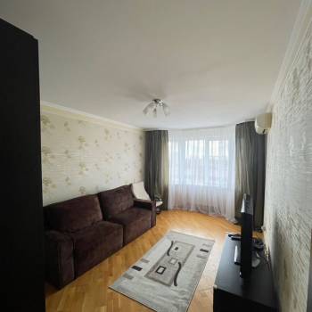 Сдается 1-комнатная квартира, 41 м²