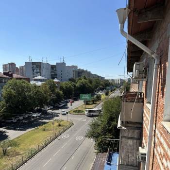 Продается 1-комнатная квартира, 29,7 м²
