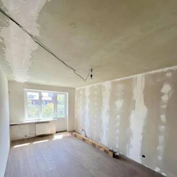 Продается 1-комнатная квартира, 29,7 м²