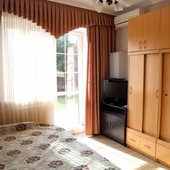 Сдается 1-комнатная квартира, 38 м²