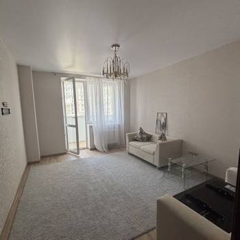 Сдается 2-х комнатная квартира, 70 м²