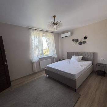 Сдается 2-х комнатная квартира, 70 м²