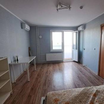 Сдается 1-комнатная квартира, 38 м²