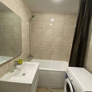 Сдается 1-комнатная квартира, 37 м²