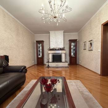 Продается Дом, 156 м²