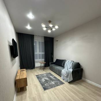 Продается 1-комнатная квартира, 38 м²