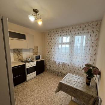 Сдается 1-комнатная квартира, 37 м²