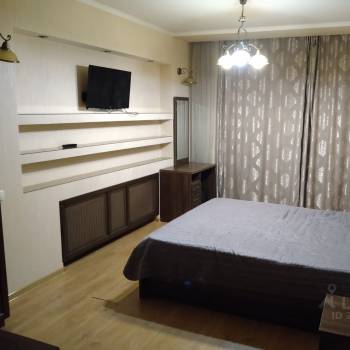 Сдается Многокомнатная квартира, 130 м²