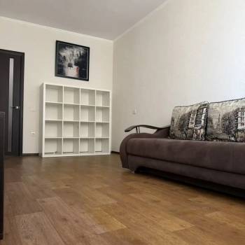 Сдается 1-комнатная квартира, 50 м²