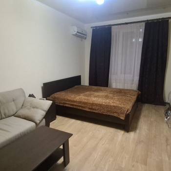 Сдается 1-комнатная квартира, 37 м²