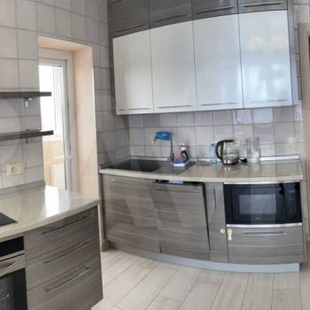 Сдается 2-х комнатная квартира, 80 м²