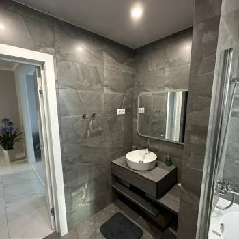 Сдается 2-х комнатная квартира, 65 м²