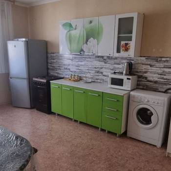 Сдается 1-комнатная квартира, 42 м²