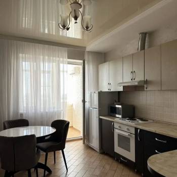 Сдается 1-комнатная квартира, 48 м²