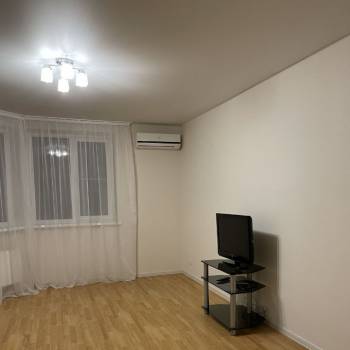 Сдается 2-х комнатная квартира, 80 м²