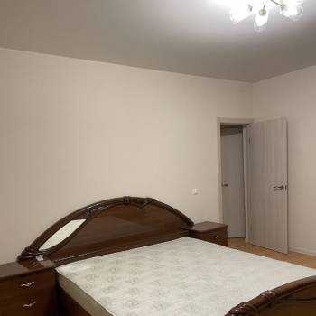 Сдается 2-х комнатная квартира, 80 м²