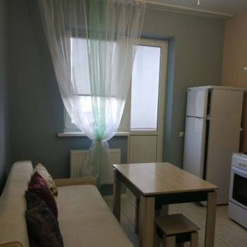 Сдается 1-комнатная квартира, 44 м²