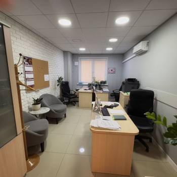 Сдается Нежилое помещение, 122,72 м²