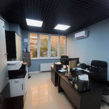 Сдается Нежилое помещение, 122,72 м²