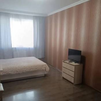 Сдается 1-комнатная квартира, 43 м²