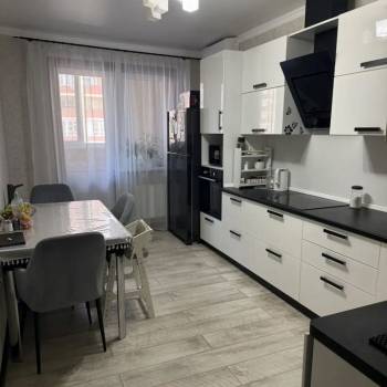 Сдается Многокомнатная квартира, 104,5 м²
