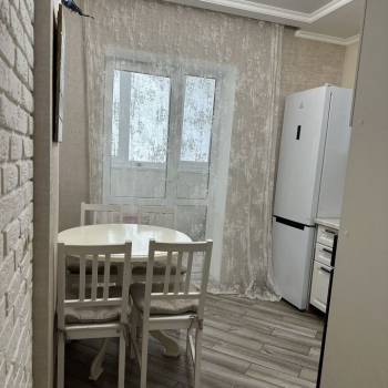 Сдается Многокомнатная квартира, 56 м²