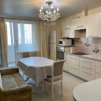 Сдается 2-х комнатная квартира, 66 м²