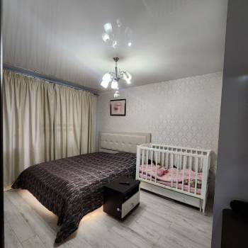 Продается Многокомнатная квартира, 77,6 м²