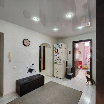Продается Многокомнатная квартира, 77,6 м²
