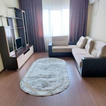 Сдается 2-х комнатная квартира, 80 м²
