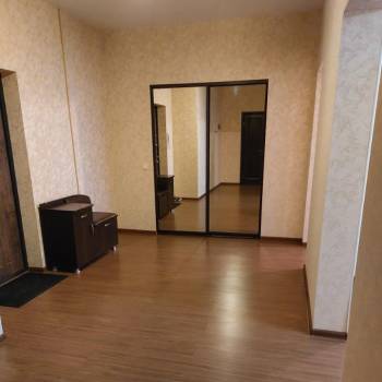 Сдается 2-х комнатная квартира, 80 м²
