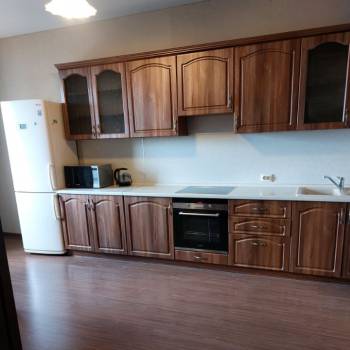 Сдается 2-х комнатная квартира, 80 м²