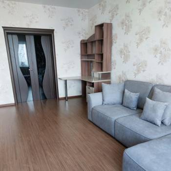 Сдается 2-х комнатная квартира, 80 м²