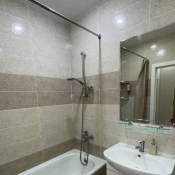 Продается 1-комнатная квартира, 49,1 м²