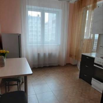 Сдается 1-комнатная квартира, 37 м²