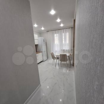 Сдается 1-комнатная квартира, 42 м²