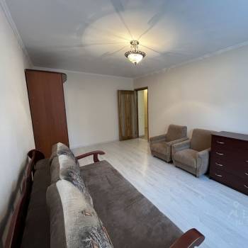 Сдается 1-комнатная квартира, 38 м²