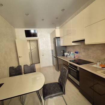 Сдается 1-комнатная квартира, 38 м²