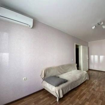 Продается 1-комнатная квартира, 40 м²