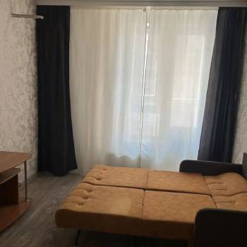 Сдается 1-комнатная квартира, 49 м²