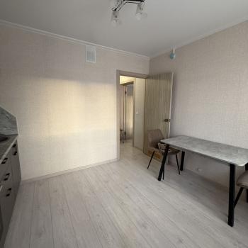 Сдается 1-комнатная квартира, 39 м²